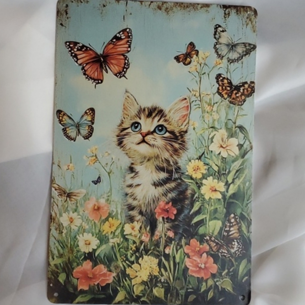 NWOT Floral Cat and‎ Butterfly Decorative Plaque